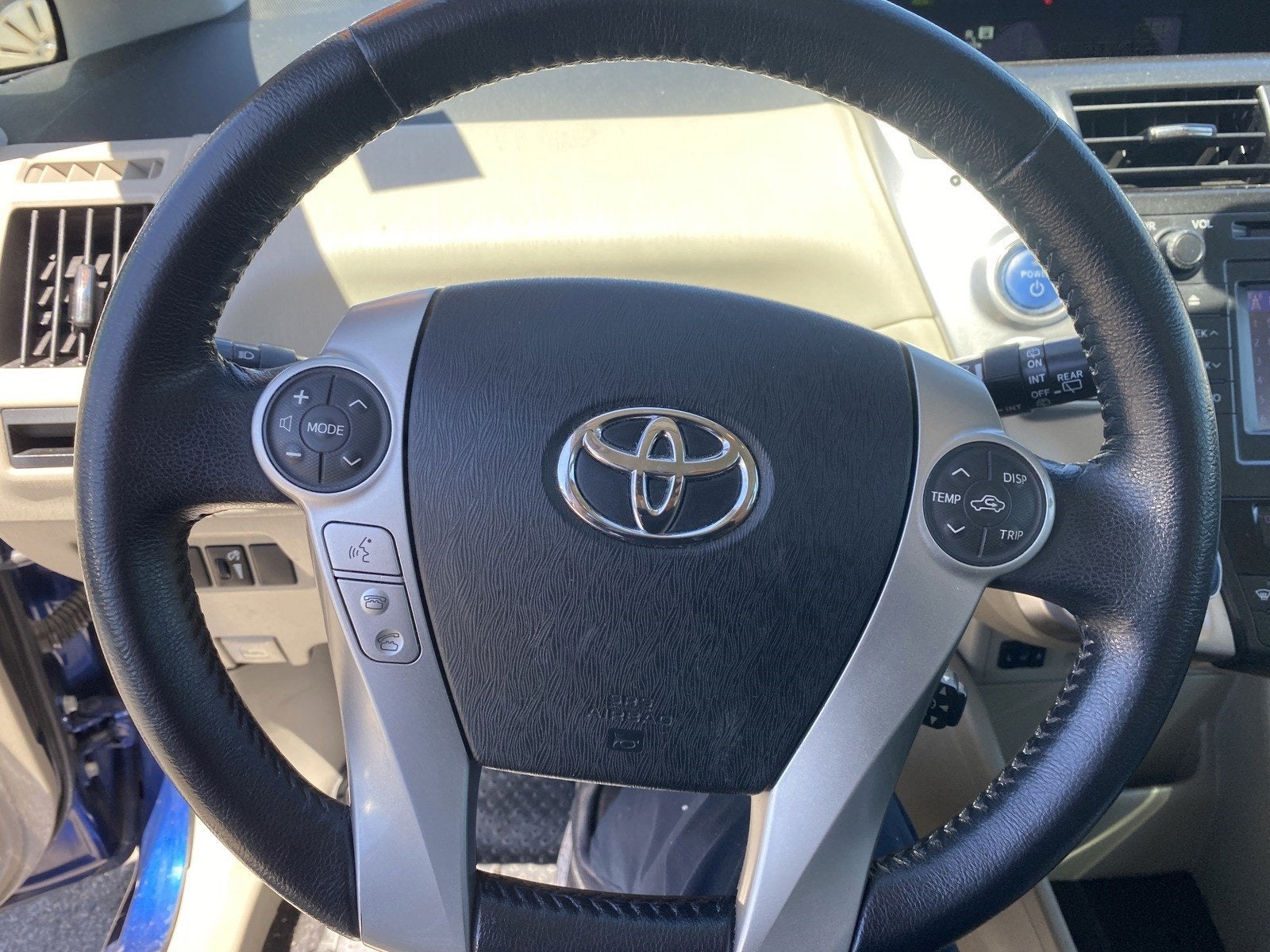2014 Toyota Prius v Two